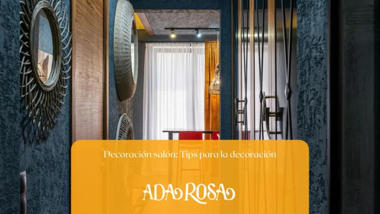 Imagen de fondo de paredes tapizadas y cortinas usada para un blog de: Decoración de salón tips para el hogar